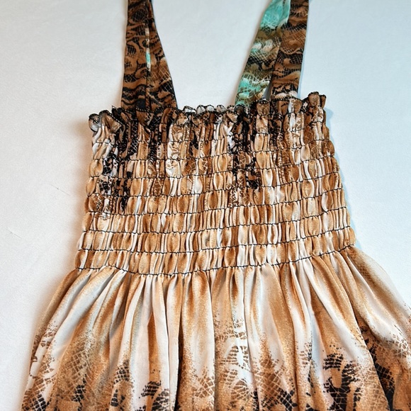 Sleeveless extra large, gorgeous dress by romantic sini has multi colors - Picture 11 of 11